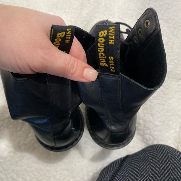 DR MARTENS KENDRA HEELED BOOT Size:8.5 - Picture 12 of 13